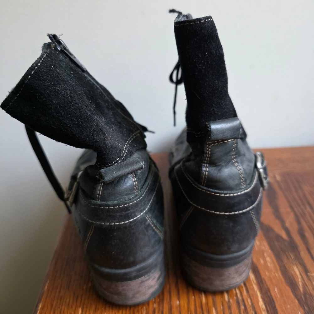 Taos Crave Black Leather Suede Combat Boots Womens 40 Lace Up Buckle Grunge Goth - Picture 4 of 7